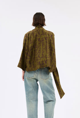 Crepe de Chine Putty Bluse, Dark Olive from ODEEH 