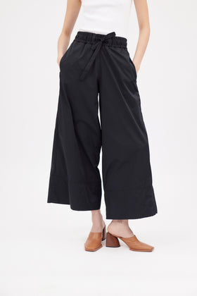 Soft Duchesse Hose, Navy from ODEEH 